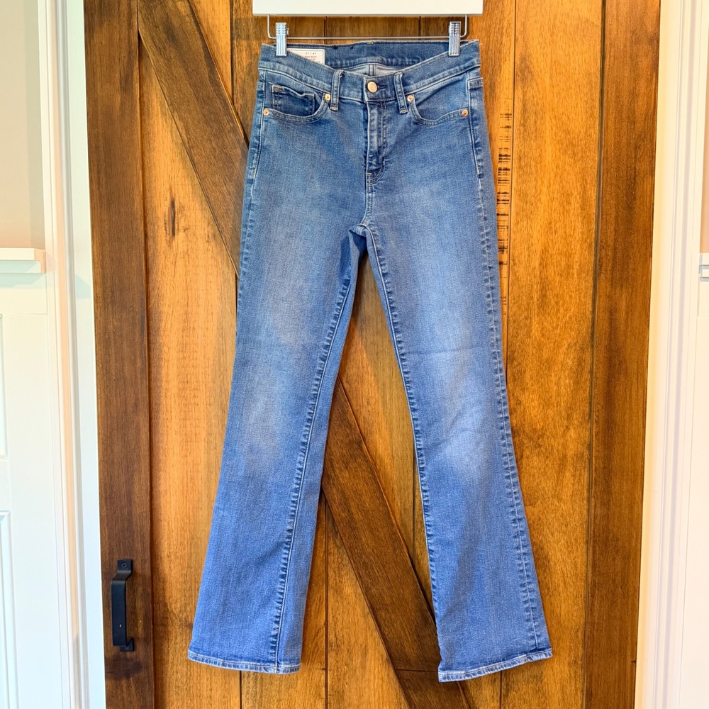 Gap Baby Boot Mid Rise Jeans Size 27/4 Women's Medium Wash Blue Denim Regular